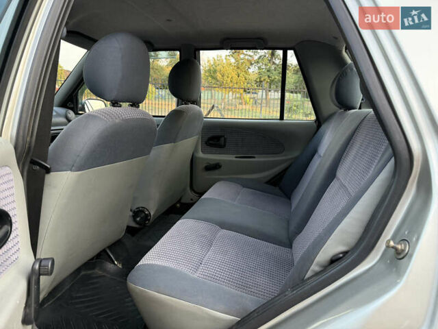 Сірий Дачія Solenza, об'ємом двигуна 1.4 л та пробігом 126 тис. км за 2500 $, фото 9 на Automoto.ua