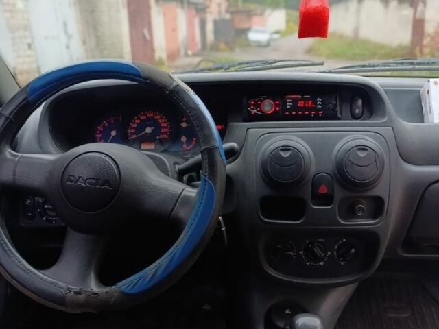 Серый Дачия Соленза, объемом двигателя 1.4 л и пробегом 152 тыс. км за 1450 $, фото 6 на Automoto.ua