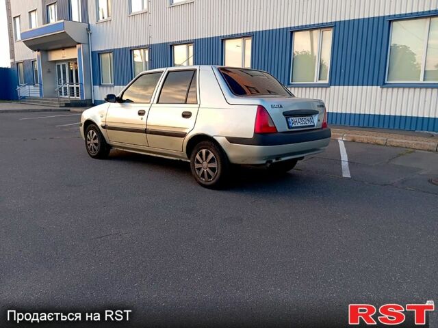 Серый Дачия Соленза, объемом двигателя 1.4 л и пробегом 169 тыс. км за 2000 $, фото 2 на Automoto.ua