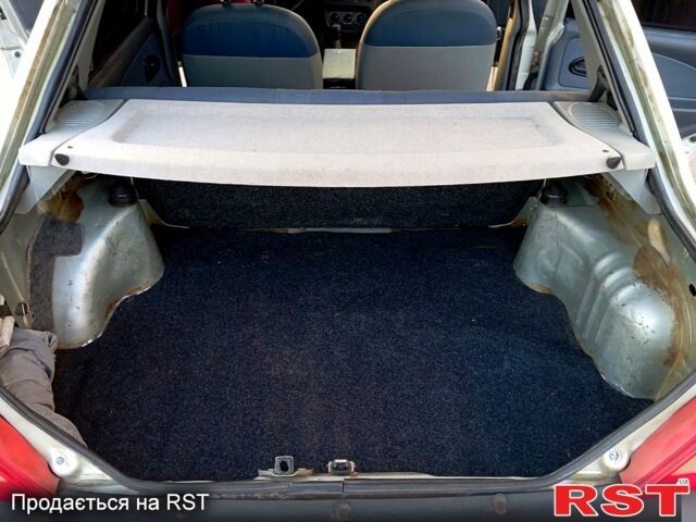 Серый Дачия Соленза, объемом двигателя 1.4 л и пробегом 169 тыс. км за 2000 $, фото 5 на Automoto.ua