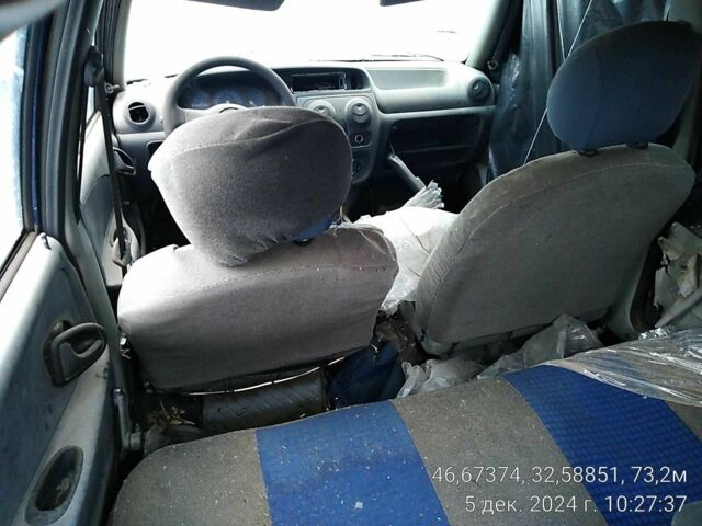 Дачия Соленза 2004 в Херсоне на Automoto.ua Синий Дачия Соленза, объемом двигателя 1.3 л и пробегом 1000 тыс. км за 269 $, фото 8 на Automoto.ua