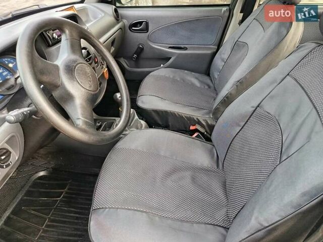 Синий Дачия Соленза, объемом двигателя 1.39 л и пробегом 157 тыс. км за 2500 $, фото 5 на Automoto.ua