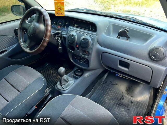 Синий Дачия Соленза, объемом двигателя 1.4 л и пробегом 265 тыс. км за 1600 $, фото 6 на Automoto.ua