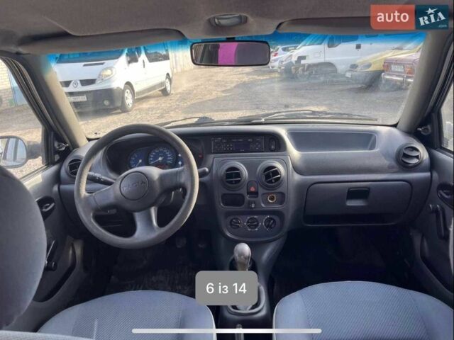 Зеленый Дачия Соленза, объемом двигателя 1.4 л и пробегом 287 тыс. км за 1100 $, фото 7 на Automoto.ua