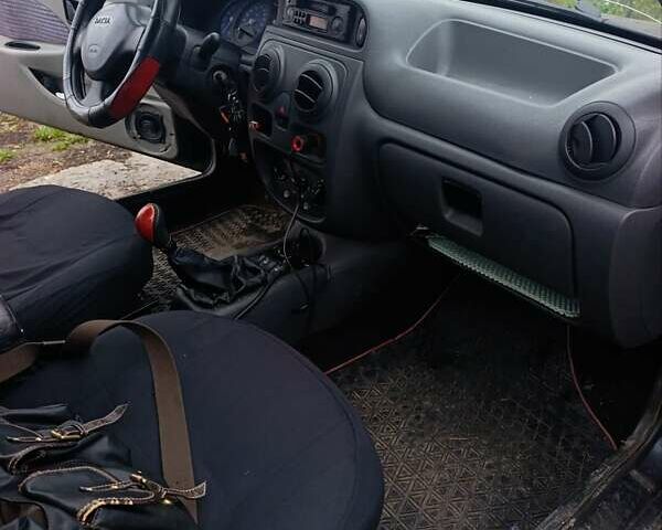 Зелений Дачія Solenza, об'ємом двигуна 1.4 л та пробігом 90 тис. км за 1600 $, фото 9 на Automoto.ua