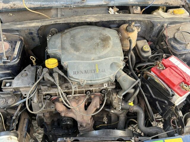 Фиолетовый Дачия Супер Нова, объемом двигателя 1.4 л и пробегом 200 тыс. км за 644 $, фото 7 на Automoto.ua