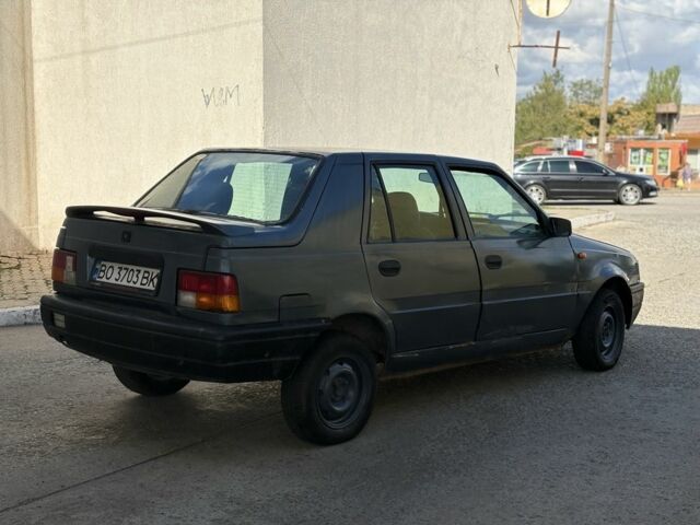 Фиолетовый Дачия Супер Нова, объемом двигателя 1.4 л и пробегом 200 тыс. км за 644 $, фото 2 на Automoto.ua