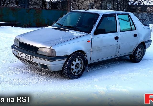 Дачія SuperNova, об'ємом двигуна 1.4 л та пробігом 105 тис. км за 900 $, фото 4 на Automoto.ua