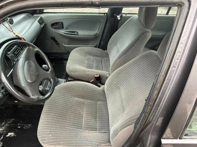 Сірий Дачія SuperNova, об'ємом двигуна 1.4 л та пробігом 150 тис. км за 1300 $, фото 4 на Automoto.ua