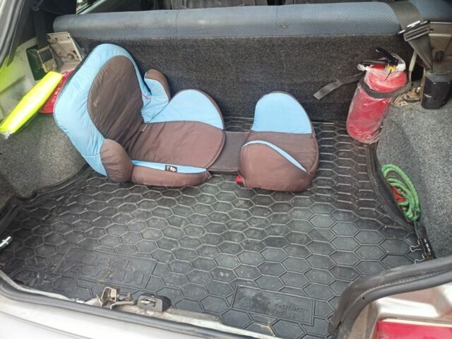 Серый Дачия Супер Нова, объемом двигателя 1.4 л и пробегом 320 тыс. км за 1900 $, фото 7 на Automoto.ua