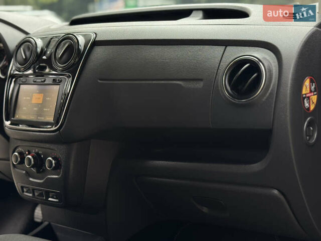 Чорний Дачія Dokker Stepway, об'ємом двигуна 1.2 л та пробігом 85 тис. км за 8950 $, фото 80 на Automoto.ua