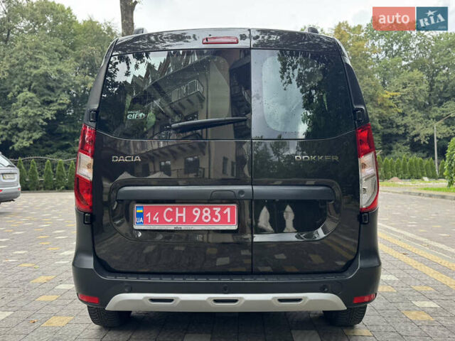 Чорний Дачія Dokker Stepway, об'ємом двигуна 1.2 л та пробігом 85 тис. км за 8950 $, фото 102 на Automoto.ua