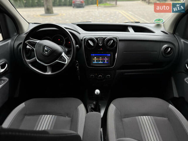 Чорний Дачія Dokker Stepway, об'ємом двигуна 1.2 л та пробігом 85 тис. км за 8950 $, фото 15 на Automoto.ua