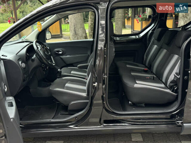 Чорний Дачія Dokker Stepway, об'ємом двигуна 1.2 л та пробігом 85 тис. км за 8950 $, фото 11 на Automoto.ua