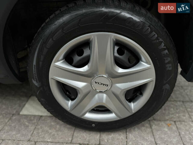 Чорний Дачія Dokker Stepway, об'ємом двигуна 1.2 л та пробігом 85 тис. км за 8950 $, фото 105 на Automoto.ua