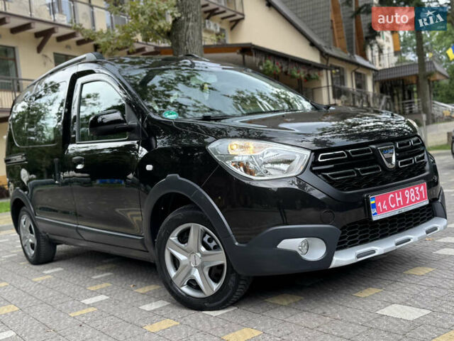 Чорний Дачія Dokker Stepway, об'ємом двигуна 1.2 л та пробігом 85 тис. км за 8950 $, фото 21 на Automoto.ua