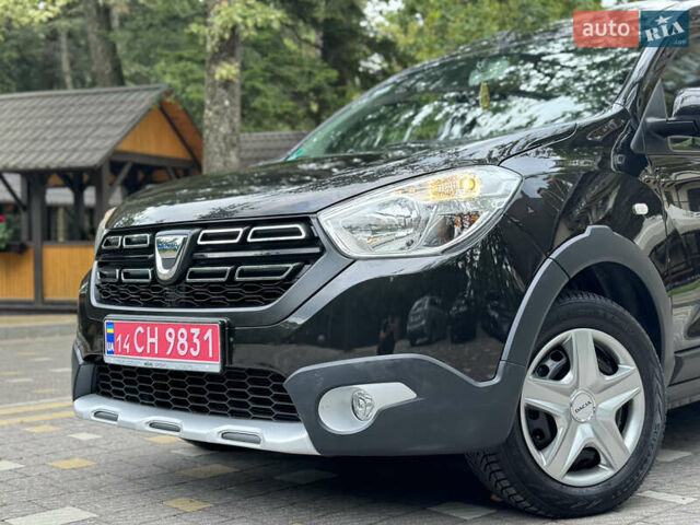 Чорний Дачія Dokker Stepway, об'ємом двигуна 1.2 л та пробігом 85 тис. км за 8950 $, фото 4 на Automoto.ua