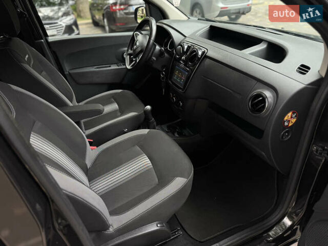 Чорний Дачія Dokker Stepway, об'ємом двигуна 1.2 л та пробігом 85 тис. км за 8950 $, фото 38 на Automoto.ua