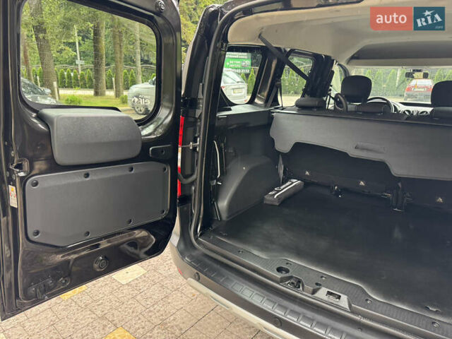 Чорний Дачія Dokker Stepway, об'ємом двигуна 1.2 л та пробігом 85 тис. км за 8950 $, фото 90 на Automoto.ua