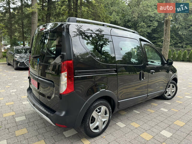 Чорний Дачія Dokker Stepway, об'ємом двигуна 1.2 л та пробігом 85 тис. км за 8950 $, фото 121 на Automoto.ua