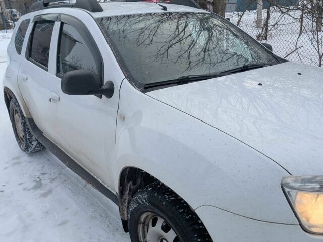 Белый Дачия Duster, объемом двигателя 1.5 л и пробегом 201 тыс. км за 8200 $, фото 1 на Automoto.ua