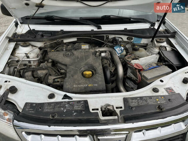 Білий Дачія Duster, об'ємом двигуна 1.46 л та пробігом 233 тис. км за 8250 $, фото 53 на Automoto.ua