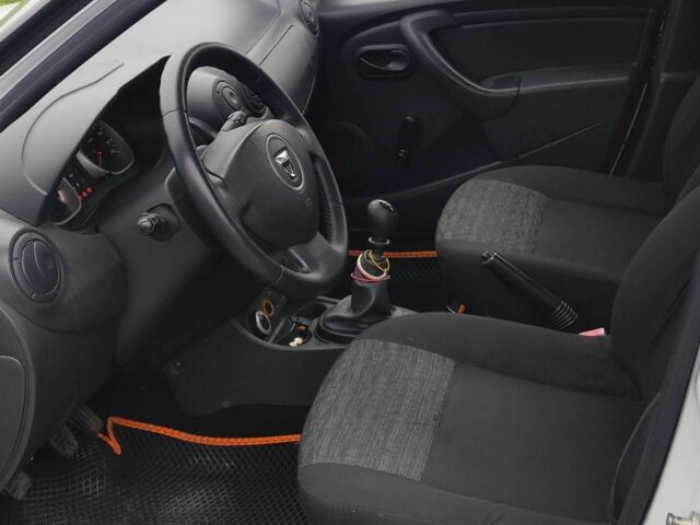 Білий Дачія Duster, об'ємом двигуна 1.6 л та пробігом 260 тис. км за 7500 $, фото 9 на Automoto.ua