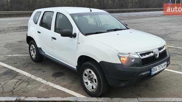 Білий Дачія Duster, об'ємом двигуна 1.6 л та пробігом 260 тис. км за 7500 $, фото 2 на Automoto.ua