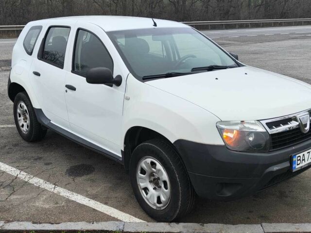 Білий Дачія Duster, об'ємом двигуна 1.6 л та пробігом 260 тис. км за 7500 $, фото 2 на Automoto.ua