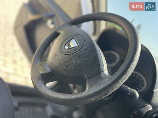 Белый Дачия Duster, объемом двигателя 1.5 л и пробегом 216 тыс. км за 7600 $, фото 7 на Automoto.ua