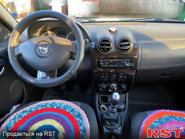 Белый Дачия Duster, объемом двигателя 1.5 л и пробегом 216 тыс. км за 7500 $, фото 6 на Automoto.ua