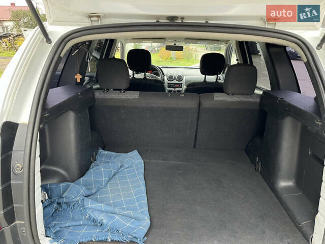 Білий Дачія Duster, об'ємом двигуна 1.46 л та пробігом 232 тис. км за 8200 $, фото 55 на Automoto.ua