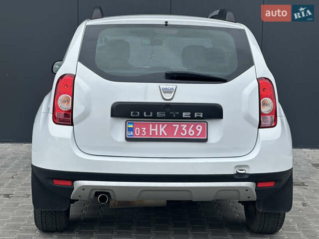 Білий Дачія Duster, об'ємом двигуна 1.6 л та пробігом 243 тис. км за 8750 $, фото 8 на Automoto.ua