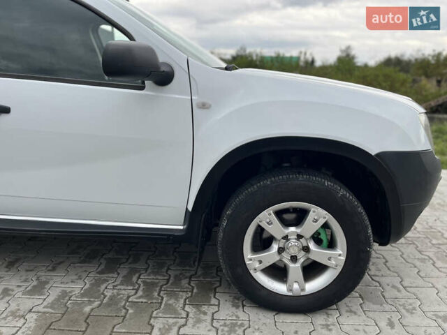 Білий Дачія Duster, об'ємом двигуна 1.46 л та пробігом 232 тис. км за 8200 $, фото 9 на Automoto.ua