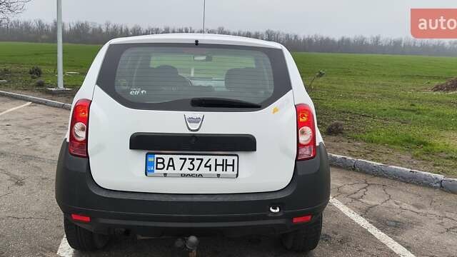 Білий Дачія Duster, об'ємом двигуна 1.6 л та пробігом 260 тис. км за 7500 $, фото 6 на Automoto.ua