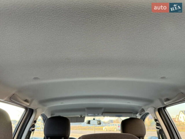Білий Дачія Duster, об'ємом двигуна 1.6 л та пробігом 153 тис. км за 8999 $, фото 25 на Automoto.ua