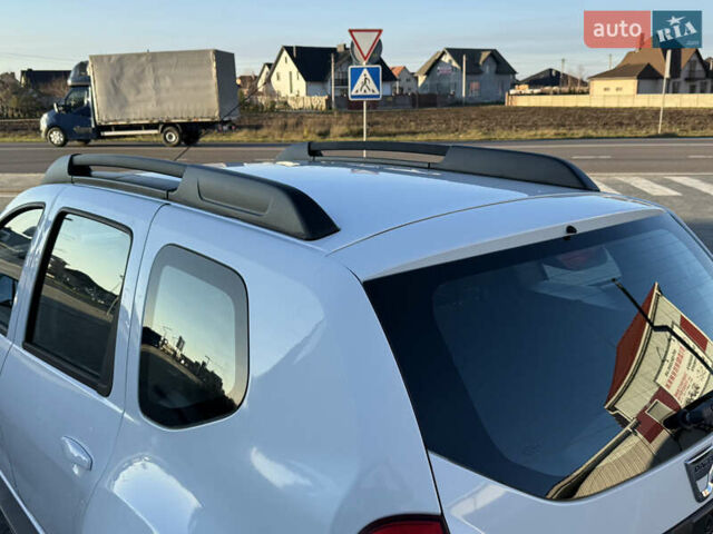 Білий Дачія Duster, об'ємом двигуна 1.6 л та пробігом 153 тис. км за 8999 $, фото 11 на Automoto.ua