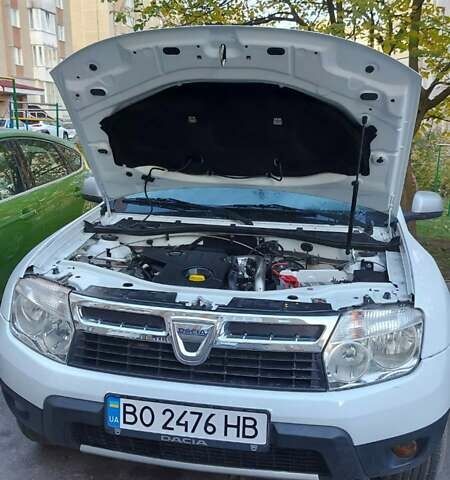 Дачия Duster 2011 в Тернополе на Automoto.ua Белый Дачия Duster, объемом двигателя 1.46 л и пробегом 179 тыс. км за 9900 $, фото 24 на Automoto.ua