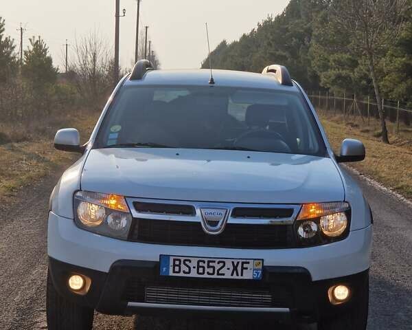 Белый Дачия Duster, объемом двигателя 1.5 л и пробегом 145 тыс. км за 10499 $, фото 12 на Automoto.ua
