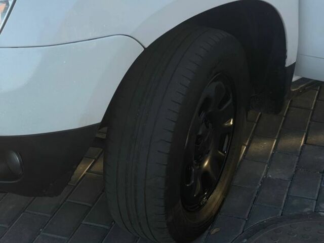 Белый Дачия Duster, объемом двигателя 1.5 л и пробегом 282 тыс. км за 7999 $, фото 13 на Automoto.ua