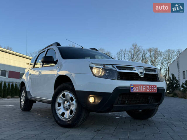 Білий Дачія Duster, об'ємом двигуна 1.6 л та пробігом 153 тис. км за 8999 $, фото 17 на Automoto.ua