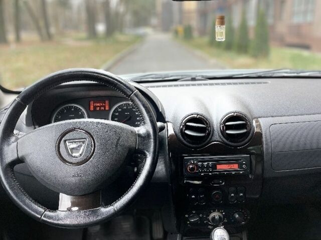 Белый Дачия Duster, объемом двигателя 1.5 л и пробегом 238 тыс. км за 7300 $, фото 7 на Automoto.ua