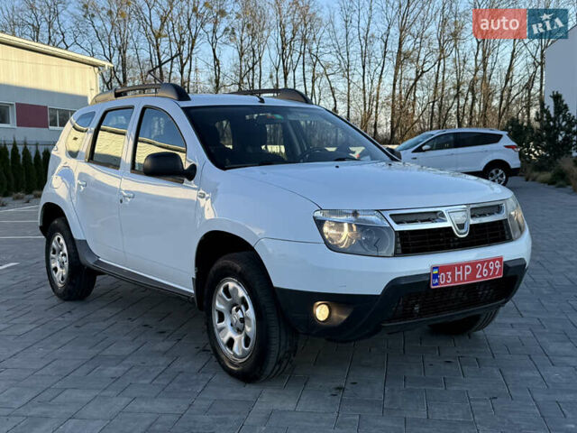 Білий Дачія Duster, об'ємом двигуна 1.6 л та пробігом 153 тис. км за 8999 $, фото 7 на Automoto.ua