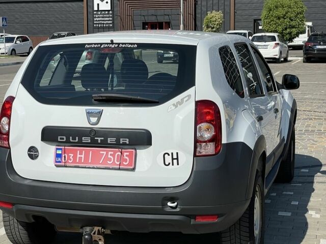 Белый Дачия Duster, объемом двигателя 1.6 л и пробегом 235 тыс. км за 7300 $, фото 4 на Automoto.ua