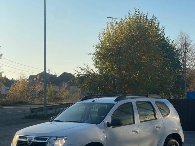 Белый Дачия Duster, объемом двигателя 1.5 л и пробегом 282 тыс. км за 7999 $, фото 1 на Automoto.ua