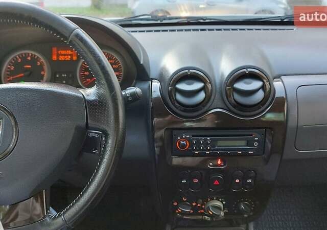 Дачия Duster 2011 в Тернополе на Automoto.ua Белый Дачия Duster, объемом двигателя 1.46 л и пробегом 179 тыс. км за 9900 $, фото 17 на Automoto.ua