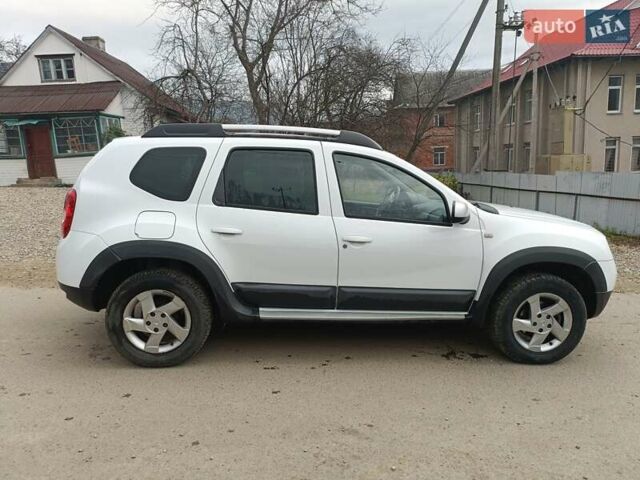 Белый Дачия Duster, объемом двигателя 1.5 л и пробегом 257 тыс. км за 8400 $, фото 1 на Automoto.ua