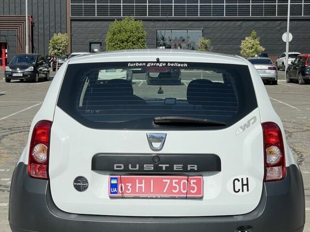 Белый Дачия Duster, объемом двигателя 1.6 л и пробегом 235 тыс. км за 7300 $, фото 3 на Automoto.ua