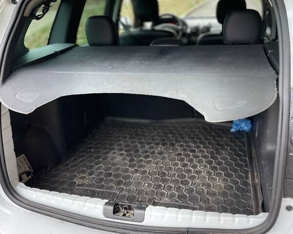 Білий Дачія Duster, об'ємом двигуна 1.46 л та пробігом 238 тис. км за 7300 $, фото 8 на Automoto.ua
