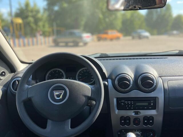 Белый Дачия Duster, объемом двигателя 1.6 л и пробегом 186 тыс. км за 7800 $, фото 5 на Automoto.ua